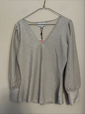 Alex & Parker ivory v-neck puff sleeve sparkly pull over top size S new w/ tags